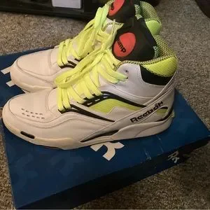 Rebook SNS Dominique Wilkins twilight zone 1990s og pump white neon green Vtg 1990 Reebok Pump Twilight Zone T-shirt Black S 90s  main image 4